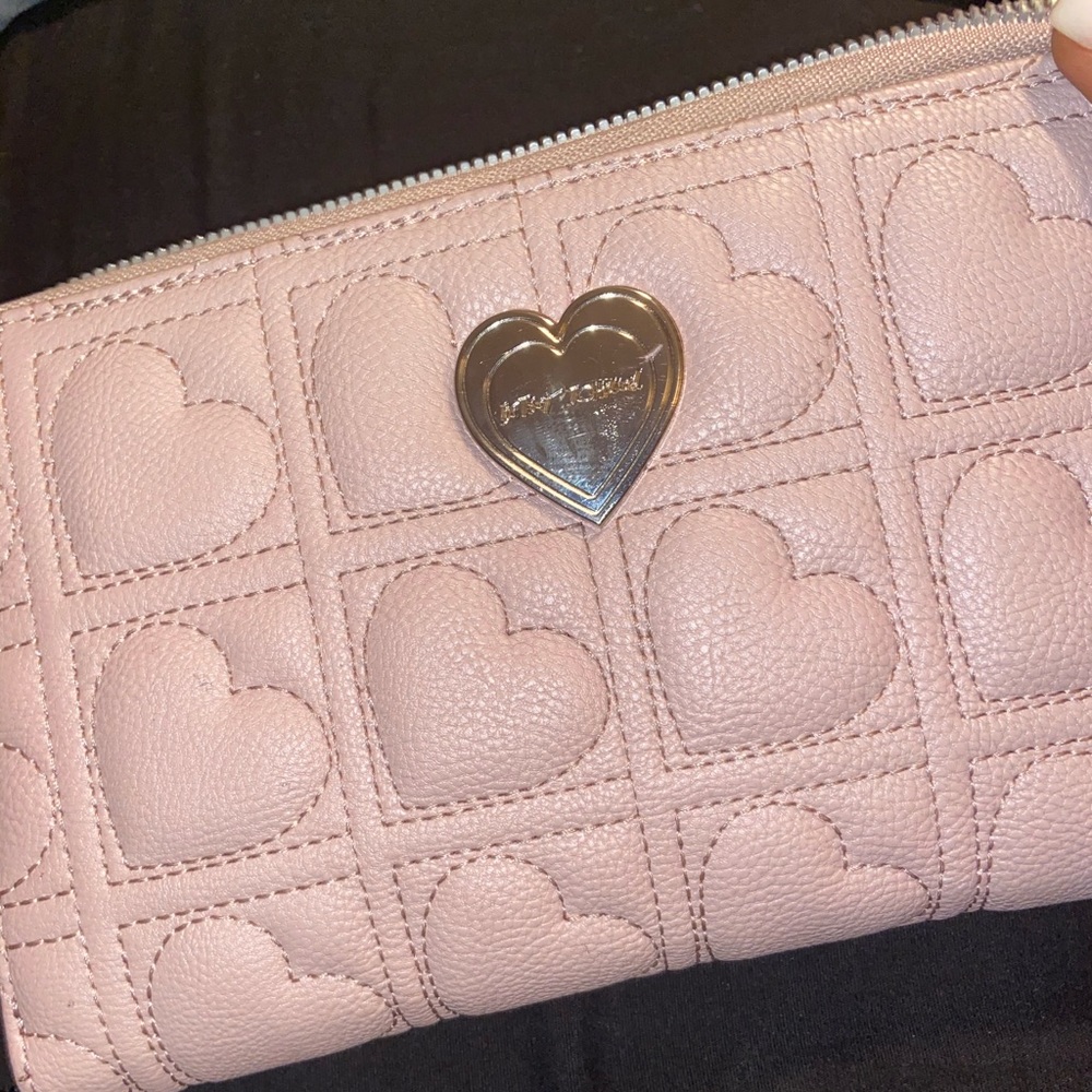 Betsey Johnson Oversized Wallet 🤗 .